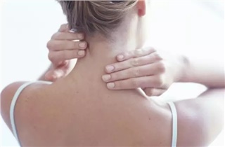 預防頸椎病的四個(gè)小妙招，了解一下